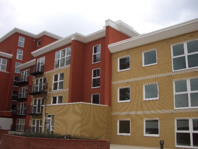  Image of 2 bedroom Flat to rent in Monarch Way Ilford IG2 at Memorial Height  Newbury Park, IG2 7HS