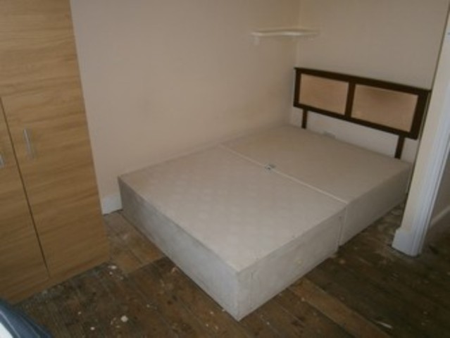  Image of 2 bedroom Flat to rent in Mitcham Road London E6 at Micham Road  East Ham, E6 3NF
