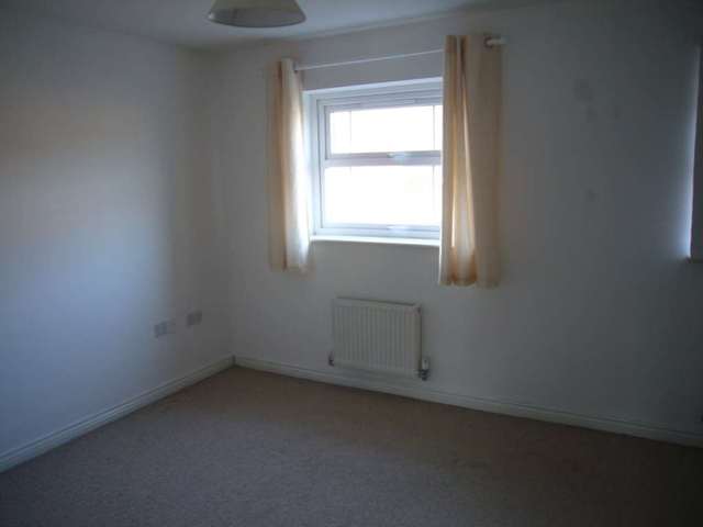  Image of 2 bedroom Terraced house to rent in Milford Place Aylesbury HP19 at Milford Place  Aylesbury, HP19 7BP