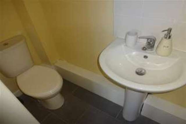 Image of 2 bedroom Property to rent in Forest Gate Willenhall WV12 at Willenhall, WV12 5LY