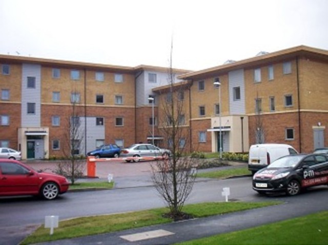  Image of 2 bedroom Flat to rent in Millicent Grove London N13 at Millicent Grove  Palmers Green, N13 6HQ
