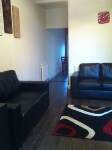  Image of 4 bedroom House Share to rent in Milner Road Selly Oak Birmingham B29 at Selly Oak West Midlands Selly Oak, B29 7RL