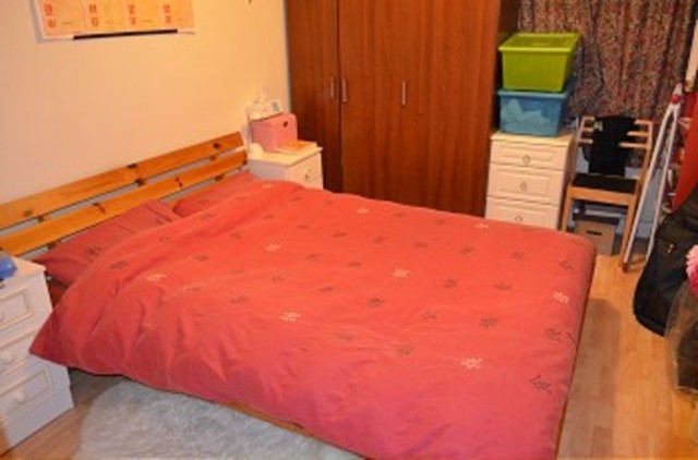  Image of 1 bedroom Flat to rent in Millstream Close London N13 at Milstream Close  Palmers Green, N13 6EF