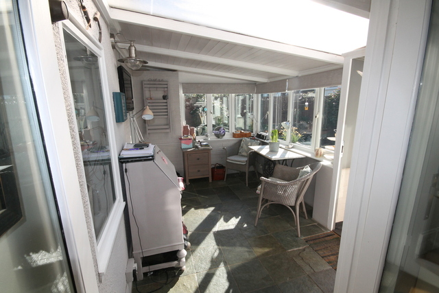  Image of 2 bedroom Cottage for sale in Milton Road Clapham Bedford MK41 at Beds  Clapham, MK41 6AP