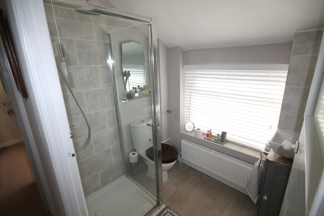  Image of 2 bedroom Cottage for sale in Milton Road Clapham Bedford MK41 at Beds  Clapham, MK41 6AP