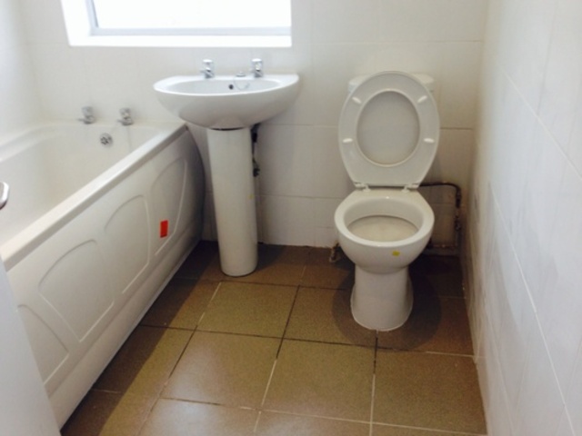  Image of 1 bedroom Flat to rent in Mitchell Road London N13 at Mitchell Road  Palmers Green, N13 6EG