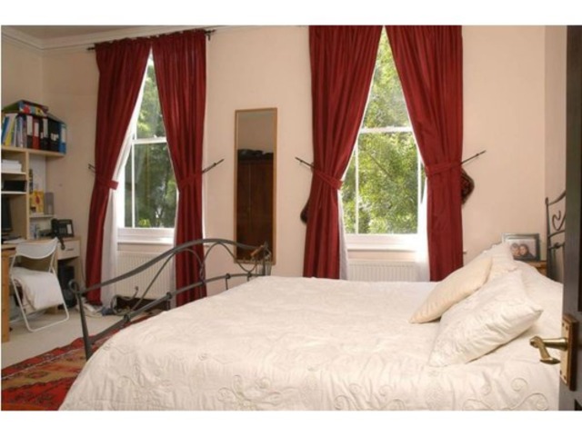  Image of 3 bedroom Terraced house to rent in Mitchison Road London N1 at Mitchison Road  Islington, N1 3NJ