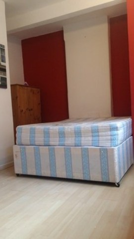  Image of 1 bedroom Terraced house to rent in Camlet Street London E2 at MOLESEY HOUSE CAMLETS STREET BRICK LANE, E2 7HA