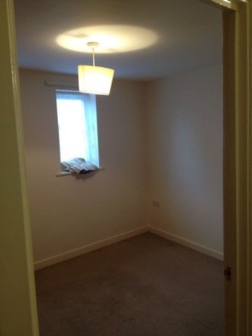  Image of 2 bedroom Flat to rent in Monarch Way Ilford IG2 at MONARCH WAY  NEWBURY PARK, IG2 7NY