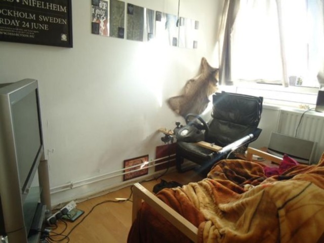  Image of 1 bedroom Flat for sale in Six Acres Estate London N4 at Monksfield Court, Durham Road  Finsbury Park, N4 3PF