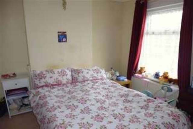  Image of 3 bedroom Terraced house to rent in Moor Green Lane Moseley Birmingham B13 at Birmingham, B13 8QP