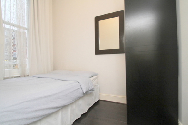  Image of 2 bedroom Apartment to rent in Mornington Grove London E3 at Mornington Road  London, E3 4NS