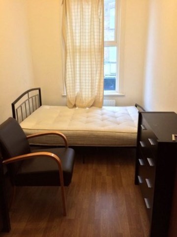  Image of 2 bedroom Flat to rent in Morris Road London E15 at MORRIS ROAD STRATFORD LONDON, E15 2BQ