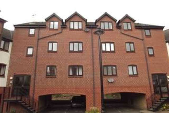  Image of 2 bedroom Flat to rent in Mortimers Quay Evesham WR11 at Evesham, WR11 3AS