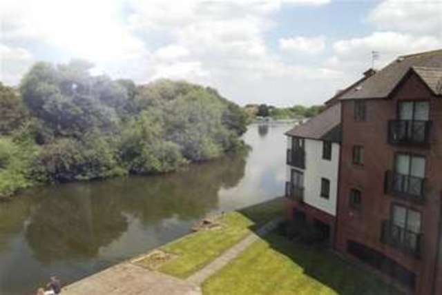  Image of 2 bedroom Flat to rent in Mortimers Quay Evesham WR11 at Evesham, WR11 3AS