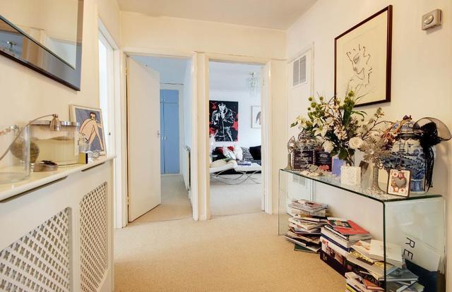  Image of 2 bedroom Flat to rent in Green Lawns Moss Hall Grove London N12 at North Finchley  London, N12 8PA