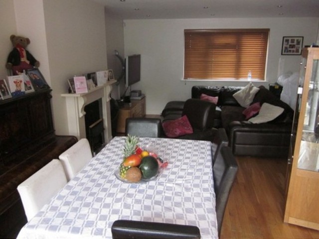  Image of 4 bedroom End of Terrace for sale in Mount Pleasant Lane London E5 at Mount Pleasant Lane  London, E5 9DW