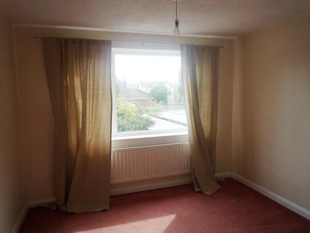  Image of 2 bedroom Flat to rent in Mytchett Road Mytchett Camberley GU16 at Mytchett, GU16 6ES