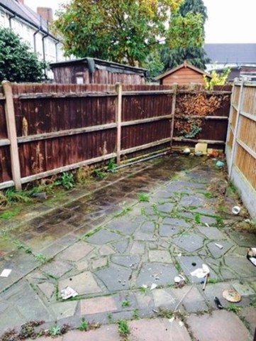  Image of 5 bedroom Terraced house to rent in Bromhall Road Becontree Dagenham RM8 at n-a BROOMHALL ROAD  DAGENHAM, RM8 2BJ