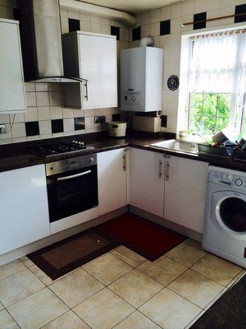  Image of 3 bedroom Terraced house to rent in Neasham Road Becontree Dagenham RM8 at NEASHAM ROAD  BECONTREE, RM8 2LT