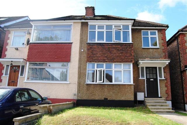  Image of 1 bedroom Property to rent in Netherlands Road New Barnet Barnet EN5 at New Barnet, EN5 1BP