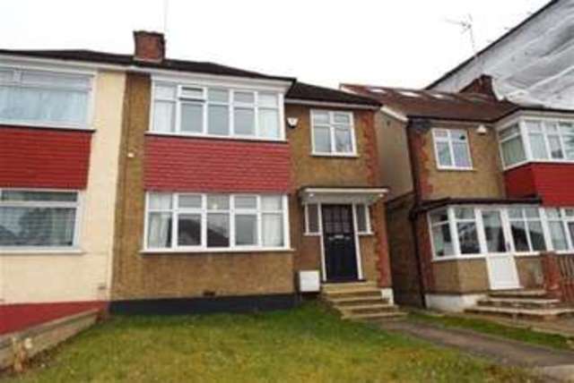  Image of 1 bedroom Flat to rent in Netherlands Road New Barnet Barnet EN5 at Barnet, EN5 1BP