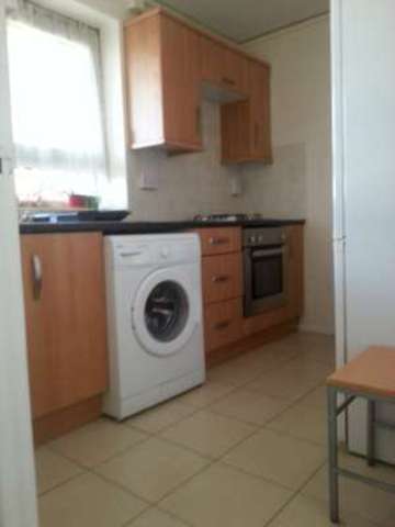  Image of 1 bedroom Flat to rent in New Plaistow Road London E15 at New Plaistow Road  Stratford, E15 3JB