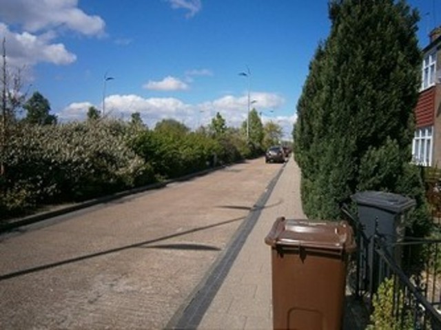  Image of 3 bedroom Terraced house for sale in New Road Dagenham RM10 at New Road  Dagenham, RM10 9ND
