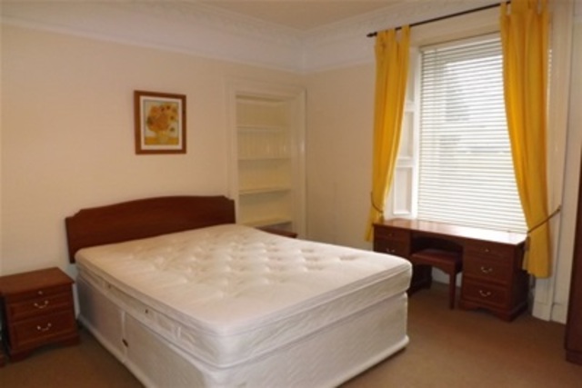  Image of 2 bedroom Flat to rent in Newhouse Stirling FK8 at Stirling Town Stirling Stirling, FK8 2AG