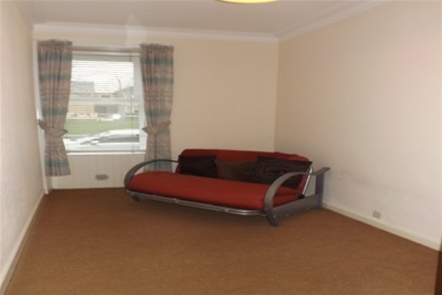  Image of 2 bedroom Flat to rent in Newhouse Stirling FK8 at Stirling Town Stirling Stirling, FK8 2AG