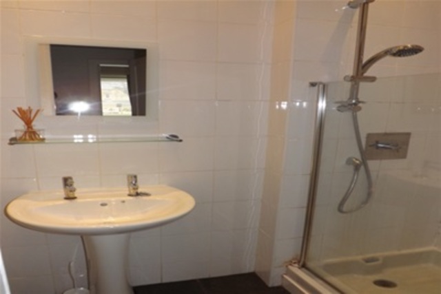  Image of 2 bedroom Flat to rent in Newhouse Stirling FK8 at Stirling Town Stirling Stirling, FK8 2AG
