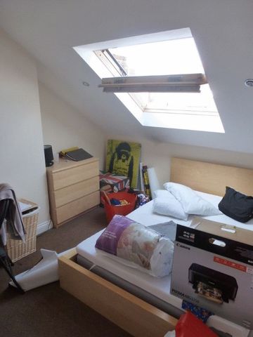  Image of 5 bedroom Flat to rent in Newlands Road Gosforth Newcastle upon Tyne NE2 at Newlands Array Jesmond, NE2 3NT