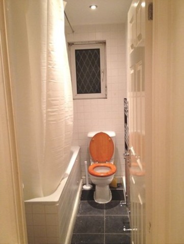  Image of 2 bedroom Flat to rent in Newland Street London E16 at Newlands Street  Canning Town, E16 2HN