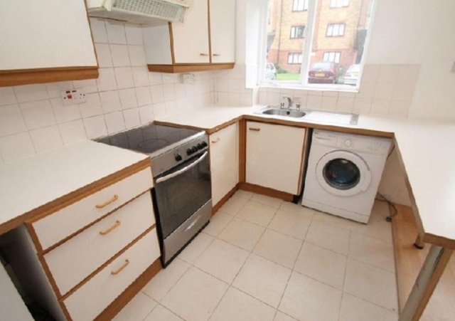  Image of 1 bedroom Apartment for sale in Caradon Close London E11 at Noel Baker Court 1 Caradon Close London, E11 4TB