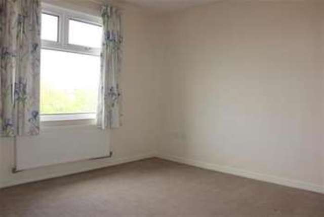  Image of 4 bedroom Detached house to rent in Norlands Lane Widnes WA8 at Widnes, WA8 5AT