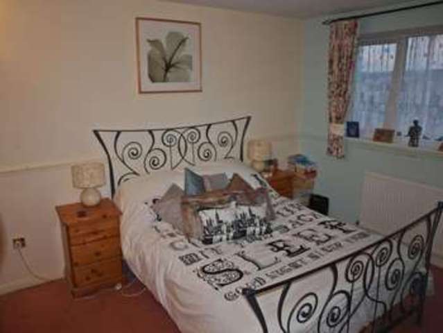  Image of 3 bedroom Semi-Detached house for sale in Suncote Avenue Dunstable LU6 at Suncote Avenue  Dunstable, LU6 1BN