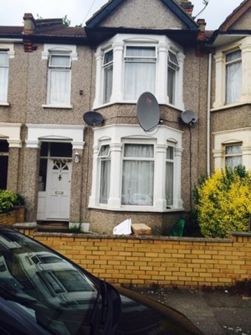  Image of 1 bedroom Terraced house to rent in North Road Ilford IG3 at NORTH ROAD  SEVEN KINGS, IG3 8AJ