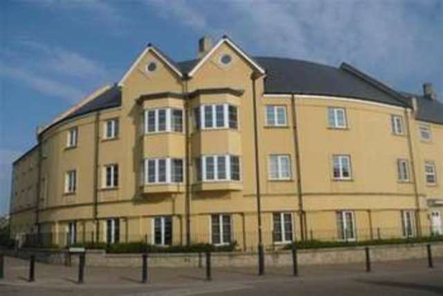  Image of 2 bedroom Flat to rent in Chopin Mews Mazurek Way Swindon SN25 at Swindon, SN25 1TS