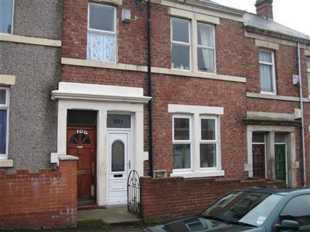  Image of 2 bedroom Flat to rent in Northbourne Street Gateshead NE8 at Northbourne Street  Gateshead, NE8 4AH