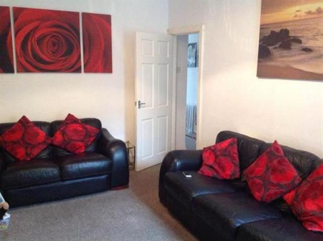  Image of 2 bedroom Flat to rent in Northbourne Street Gateshead NE8 at Northbourne Street  Gateshead, NE8 4AH