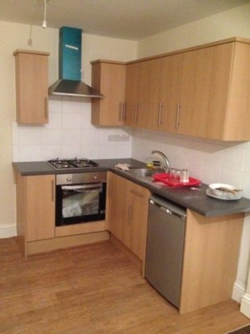  Image of Terraced house to rent in Northbrook Road Cranbrook Ilford IG1 at NORTHBROOK ROAD  ILFORD, IG1 3BS