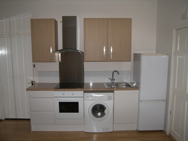  Image of Studio flat to rent in Norwich Road London E7 at Norwich Road Forest Gate London, E7 9JH