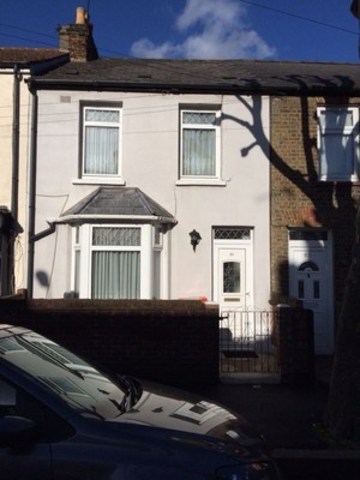  Image of 3 bedroom Terraced house to rent in Oakfield Road London E6 at OAKFIELD ROAD  EAST HAM, E6 1LW
