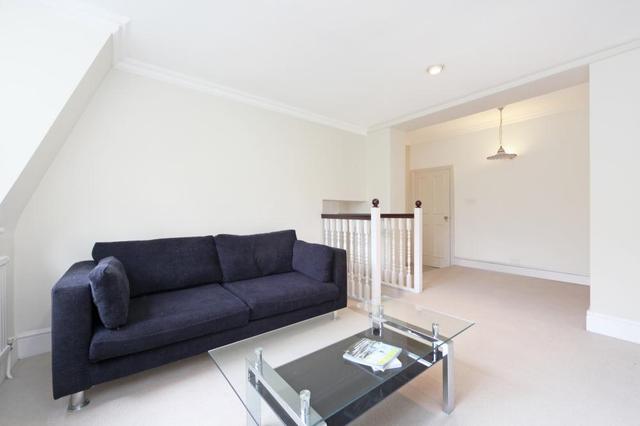  Image of 2 bedroom Property to rent in Oakley Street London SW3 at Oakley Street  London, SW3 5NN
