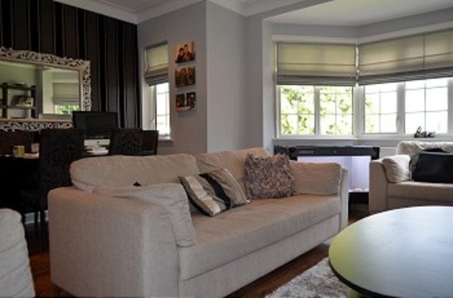 Image of 2 bedroom Maisonette to rent in Oakwood Close London N14 at Oakwood Close  Southgate, N14 4JY