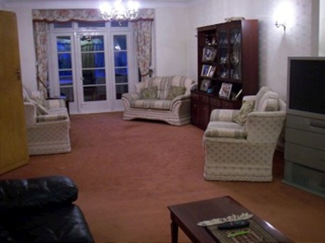 Image of 4 bedroom Detached house to rent in Oakwood Park Road London N14 at Oakwood Park Road  Southgate, N14 6QD