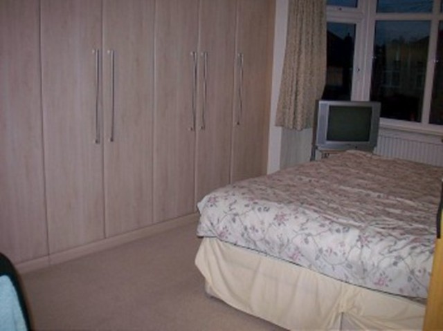  Image of 4 bedroom Detached house to rent in Oakwood Park Road London N14 at Oakwood Park Road  Southgate, N14 6QD
