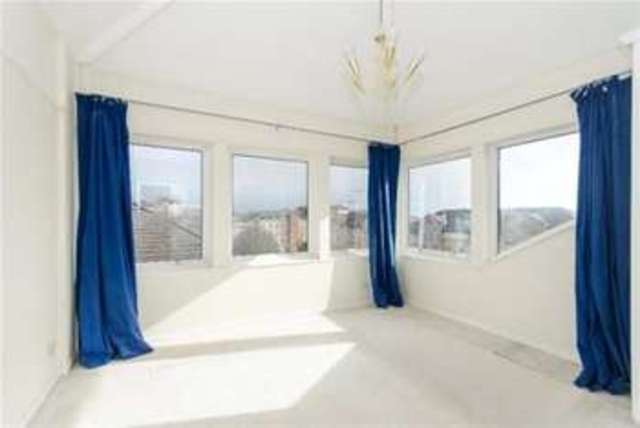  Image of 3 bedroom Flat to rent in Asturias Way Southampton SO14 at Southampton, SO14 3HT