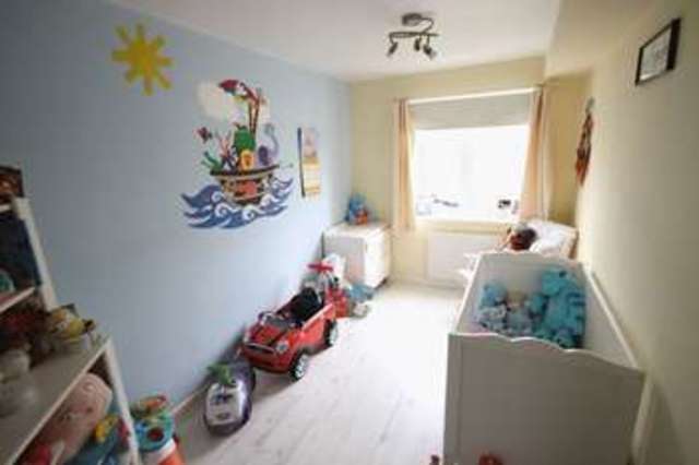  Image of 2 bedroom Flat for sale in The Shires Old Bedford Road Luton LU2 at The Shires Old Bedford Road Luton, LU2 7QB