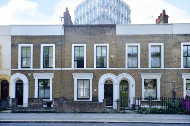  Image of 3 bedroom Detached house to rent in Old Ford Road London E3 at OLD FORD ROAD  BETHNAL GREEN, E3 5TA